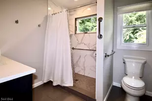 73 Oneida Ave, Oakland, NJ 07436 - Photo 14