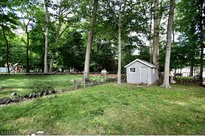 73 Oneida Ave, Oakland, NJ 07436 - Photo 36