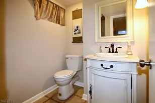 73 Oneida Ave, Oakland, NJ 07436 - Photo 32