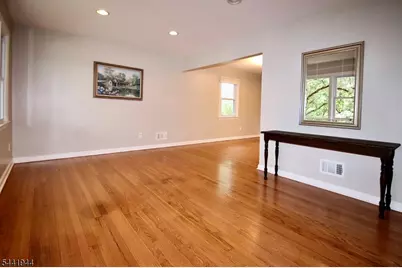73 Oneida Ave, Oakland, NJ 07436 - Photo 4