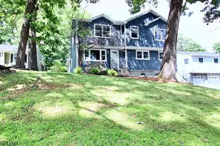 73 Oneida Ave, Oakland, NJ 07436 - Photo 1