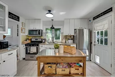 337 Richard Way, North Plainfield, NJ 07062 - Photo 12