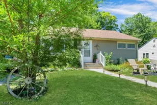 337 Richard Way, North Plainfield, NJ 07062 - Photo 4