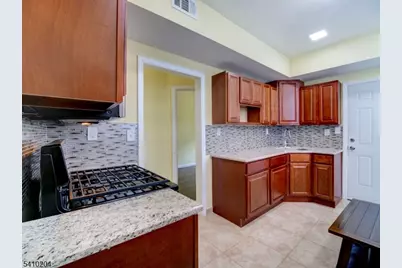 52 Amherst St, East Orange, NJ 07018 - Photo 2