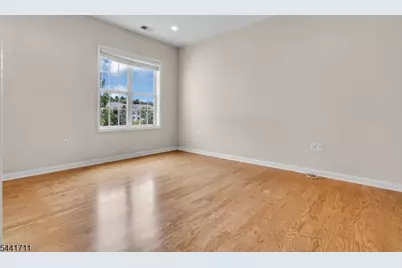 3210 Chesterwood Way #3210, Franklin Township, NJ 08873 - Photo 20