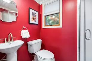 612 Larch St, Roselle Park, NJ 07204 - Photo 14