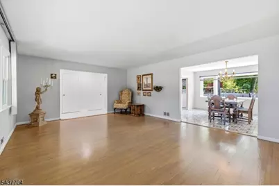2 Millstone Dr, Livingston, NJ 07039 - Photo 8