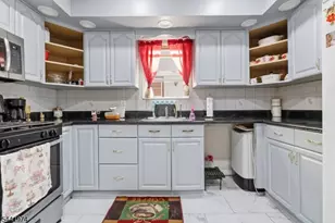53 18th Ave, Paterson, NJ 07513 - Photo 10