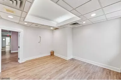 89 Valley Rd, Montclair, NJ 07042 - Photo 44