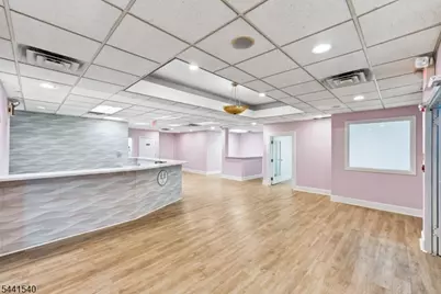 89 Valley Rd, Montclair, NJ 07042 - Photo 46