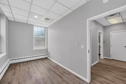 89 Valley Rd, Montclair, NJ 07042 - Photo 26