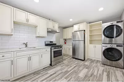 600 Chestnut St, Roselle Park, NJ 07204 - Photo 6