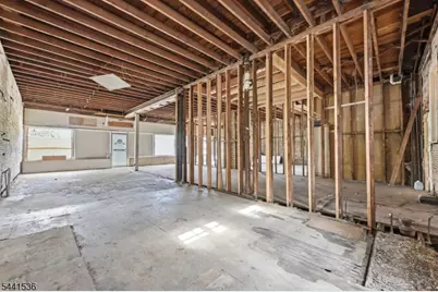 600 Chestnut St, Roselle Park, NJ 07204 - Photo 16
