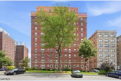 70 S Munn Ave #408, East Orange, NJ 07018 - Photo 2