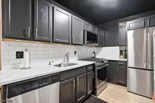 70 S Munn Ave, East Orange, NJ 07018 - Photo 16