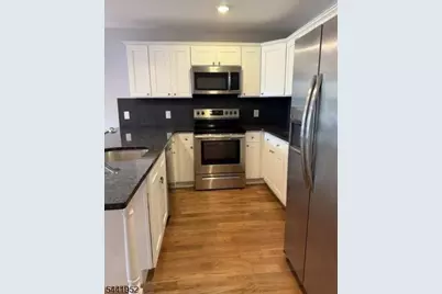 262 2nd  Avenue W #1, Newark, NJ 07107 - Photo 6