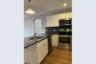262 2nd  Avenue W #1, Newark, NJ 07107 - Photo 4