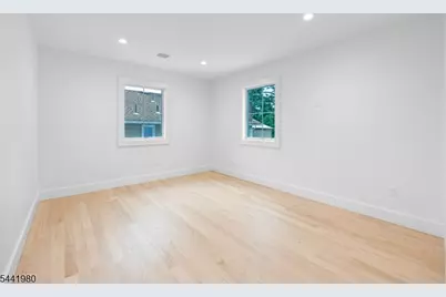 18 Orchard St, Pompton Lakes, NJ 07442 - Photo 18