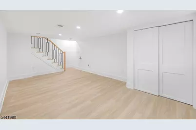 18 Orchard St, Pompton Lakes, NJ 07442 - Photo 24