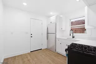 284 2nd Ave, Newark, NJ 07107 - Photo 30