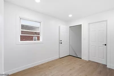 284 2nd Ave, Newark, NJ 07107 - Photo 22