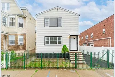 284 2nd Ave, Newark, NJ 07107 - Photo 2
