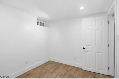 284 2nd Ave, Newark, NJ 07107 - Photo 36