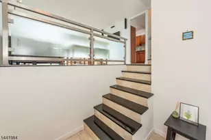 3 Horizon Rd, Fort Lee, NJ 07024 - Photo 2