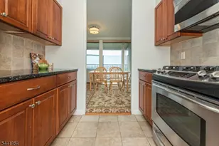 3 Horizon Rd, Fort Lee, NJ 07024 - Photo 10