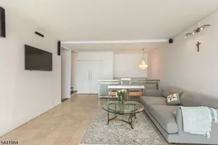 3 Horizon Rd, Fort Lee, NJ 07024 - Photo 8