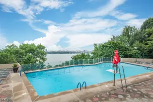 3 Horizon Rd, Fort Lee, NJ 07024 - Photo 22