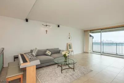 3 Horizon Road #1007, Fort Lee, NJ 07024 - Photo 4
