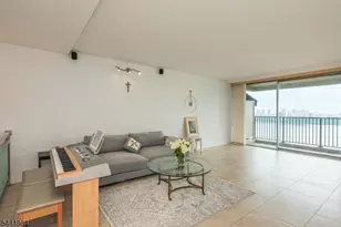 3 Horizon Rd, Fort Lee, NJ 07024 - Photo 4