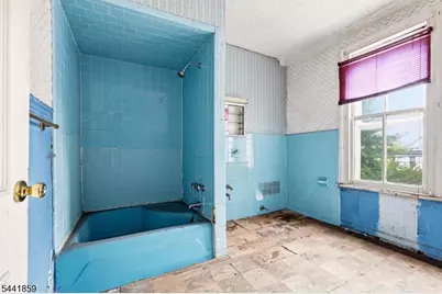 630 Madison Ave, Elizabeth, NJ 07201 - Photo 12