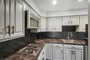 19 Cedarwood, Woodland Park, NJ 07424 - Photo 6