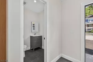 18 Walnut St, Summit, NJ 07901 - Photo 6