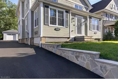 18 Walnut St #A, Summit, NJ 07901 - Photo 2