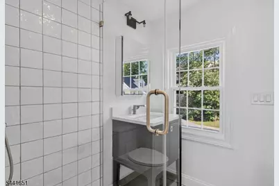 18 Walnut St #A, Summit, NJ 07901 - Photo 14