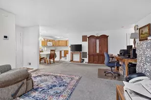 130 Hatfield Ln, East Brunswick Township, NJ 08816 - Photo 10