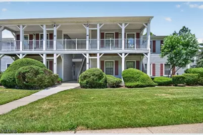 130 Hatfield Ln, East Brunswick Township, NJ 08816 - Photo 1