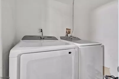 130 Hatfield Ln, East Brunswick Township, NJ 08816 - Photo 16