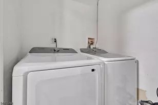 130 Hatfield Ln, East Brunswick Township, NJ 08816 - Photo 16