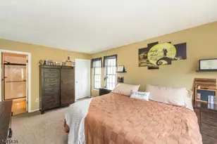 86 Burlington Ct, Hamburg, NJ 07419 - Photo 16