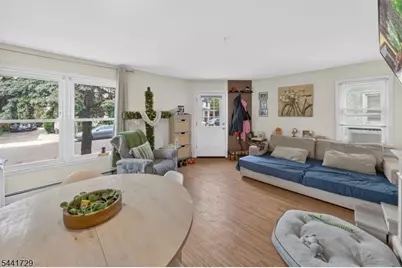 18 Fisher Ave, Bound Brook, NJ 08805 - Photo 6