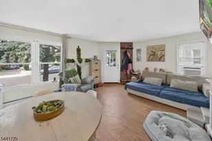 18 Fisher Ave, Bound Brook, NJ 08805 - Photo 6