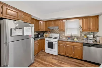 18 Fisher Ave, Bound Brook, NJ 08805 - Photo 8