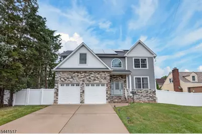 310 Campbell St, Woodbridge Township, NJ 07095 - Photo 2