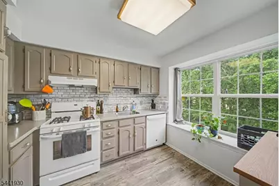 111 Country Club- #10, Union Township, NJ 07083 - Photo 8