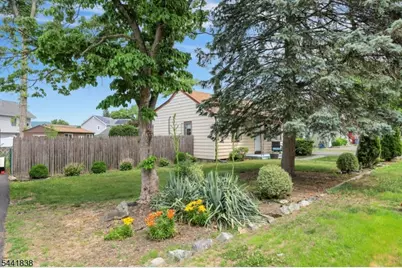 16 Boulevard Ave., Wanaque, NJ 07420 - Photo 2
