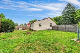 16 Boulevard Ave, Wanaque, NJ 07420 - Photo 20